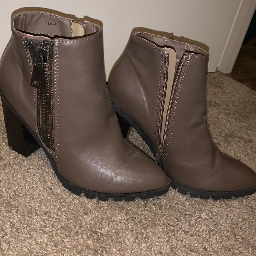 Short Boots
